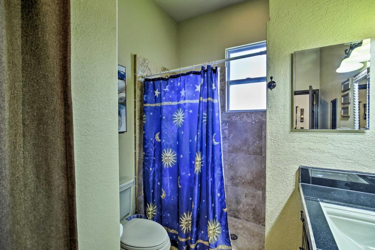 Tampa Oasis With Pool About 7 Mi To Busch Gardens! Villa Bagian luar foto